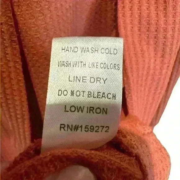 NWOT Rust cardigan size small - Picture 8 of 11
